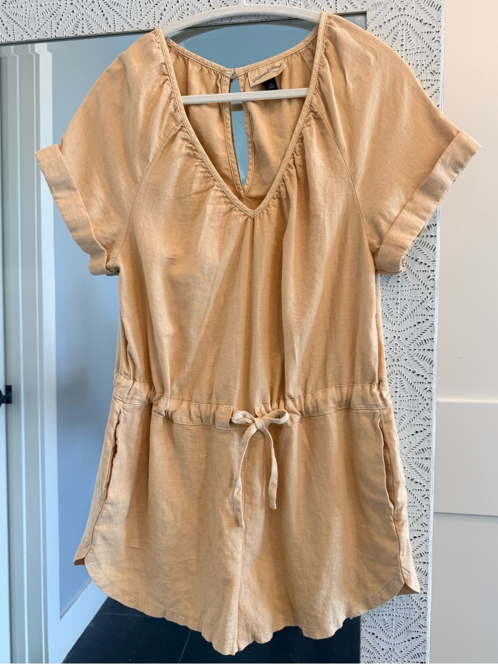 Universal Thread Cream Drawstring Short Sleeve V-Neck Tunic - Picture 1 of 5